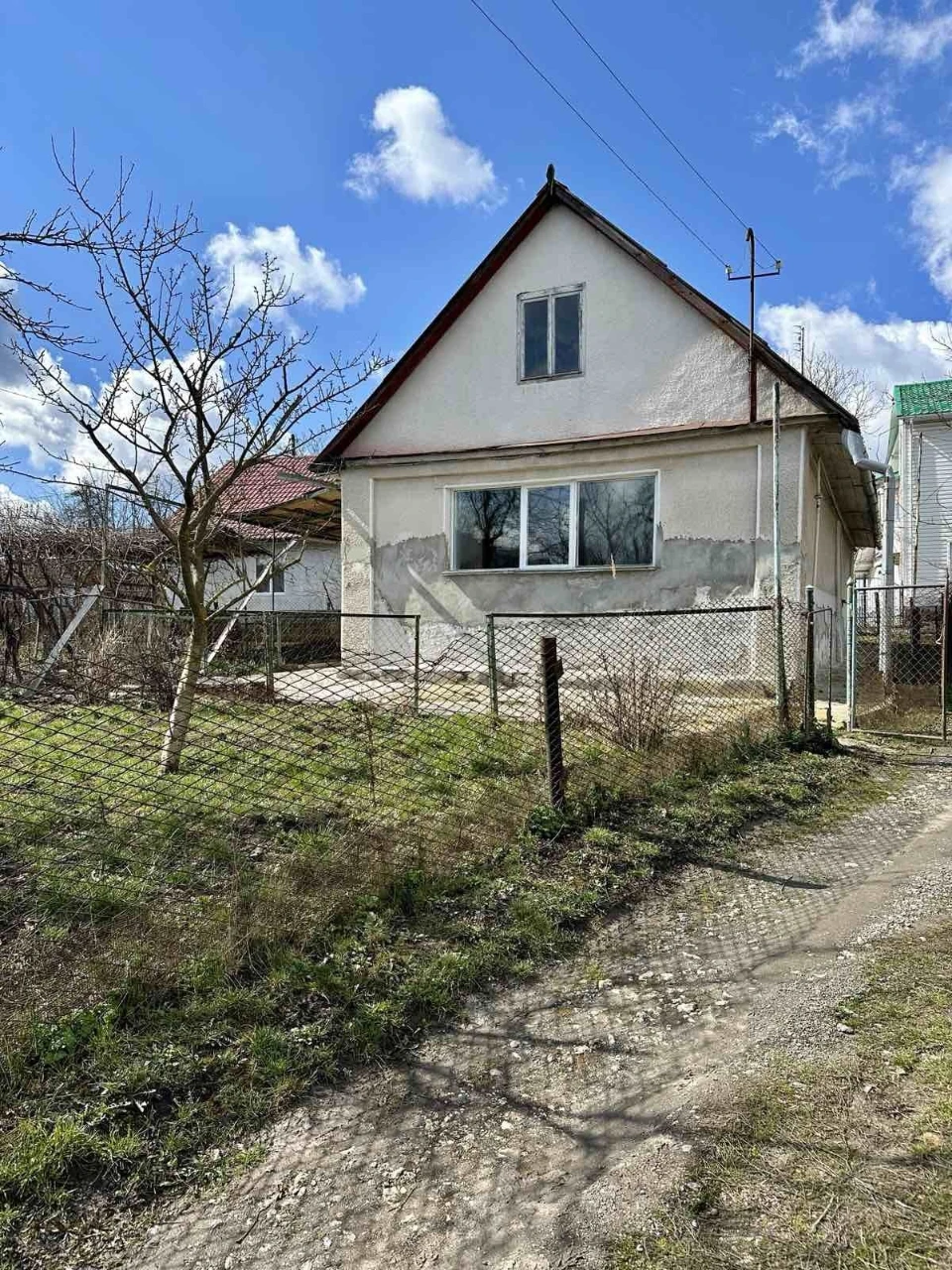 Продається будинок,житловий стан.