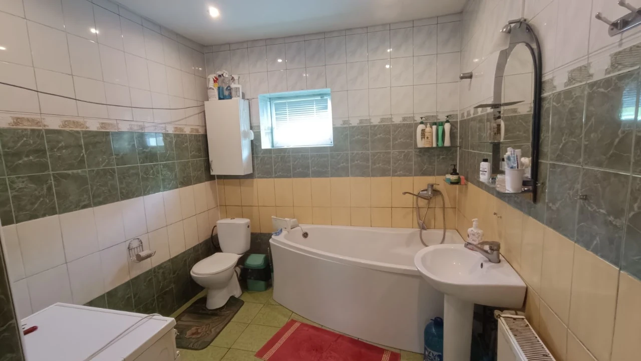 Продаж будинку з капітальним ремонтом, Чугуїв