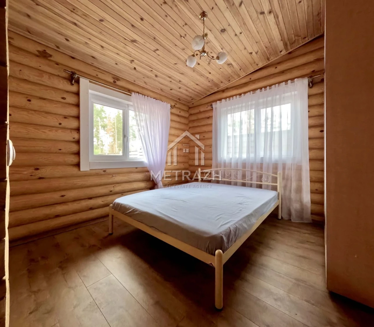 Продам дом с ремонтом в закрытом п.Сосновая бухта, Печенеги