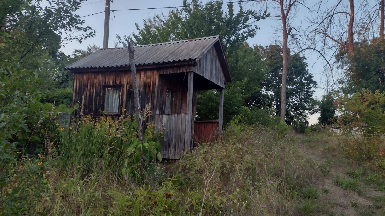 Продам дачный участок в  садовом товариществе