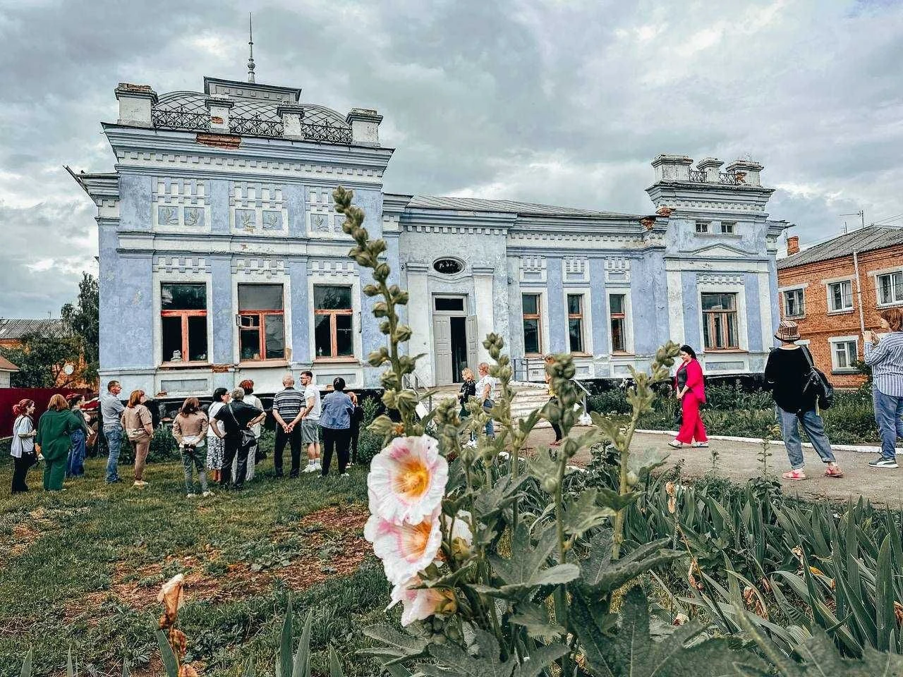Продаж палацу 1910 року (сецесія), Деражня, Хмельниччина