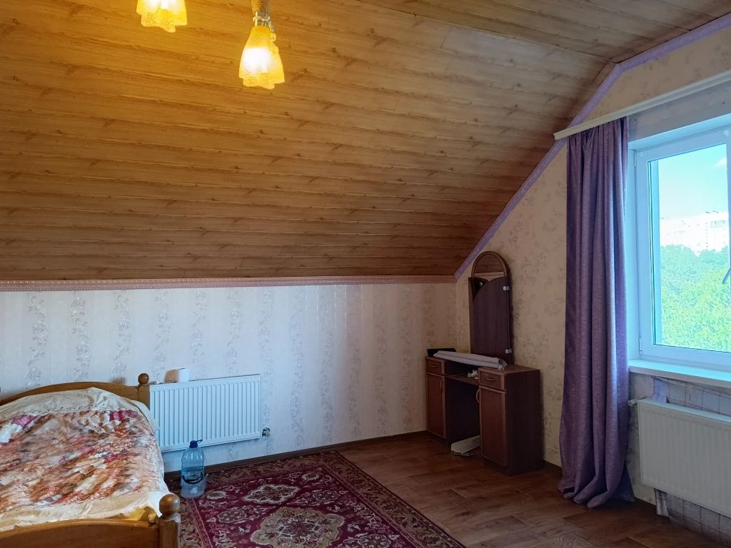 Продаж 2-поверхового будинку в центрі Чугуєва