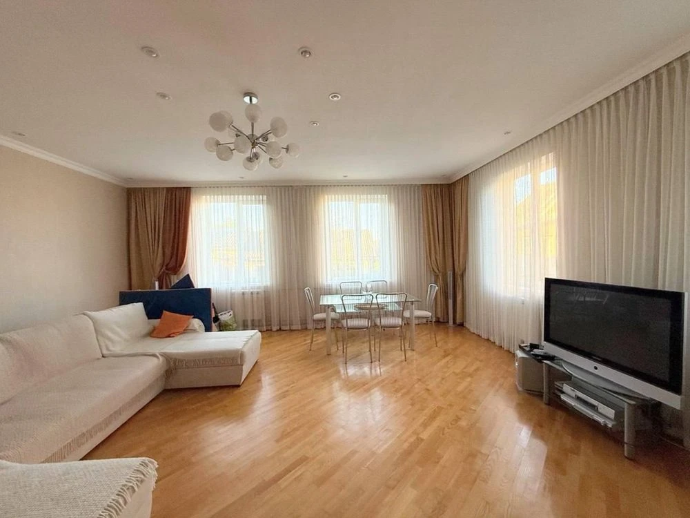 Будинок-дюплекс Дунаївці | 179 м² | 11,6 соток