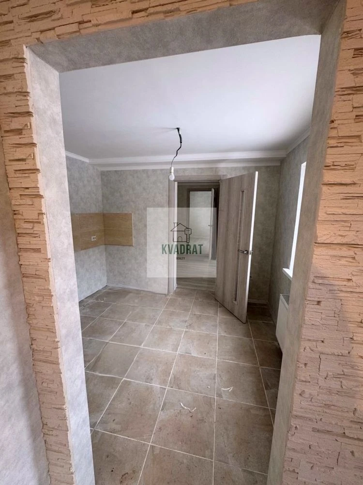 Продам частину будинку з капітальним ремонтом, р-н унів. Огі