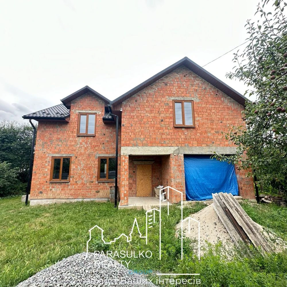 Продам новозбудований будинок в районі Смірнова