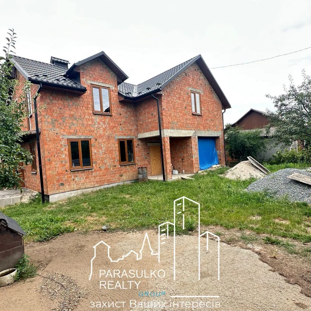 Продам новозбудований будинок в районі Смірнова