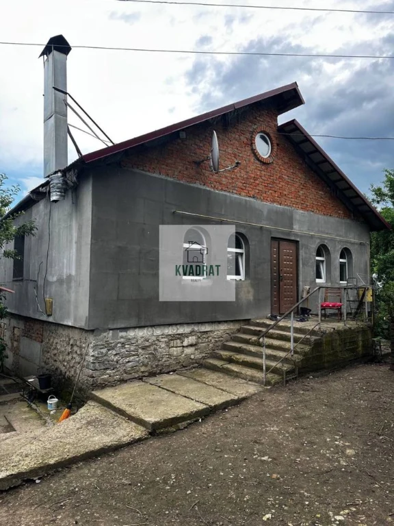 Продам будинок неподалік міста