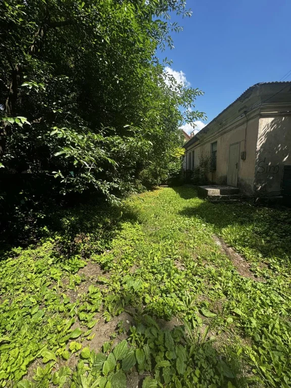Продам частину будинка в центрі