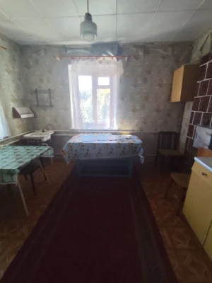 Затишний 4-кімнатний будинок біля міста — ідеальний простір