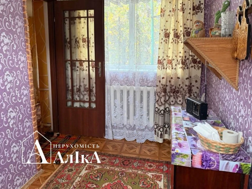 В продажі частина будинку