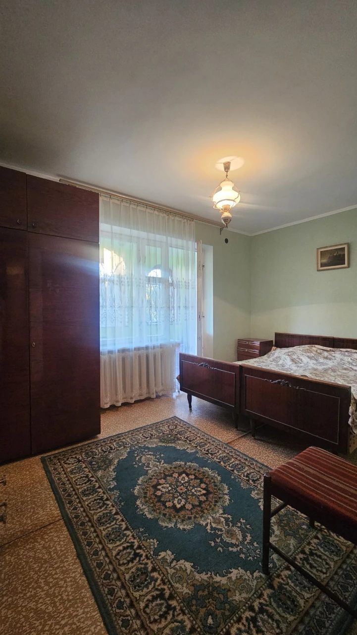 Продам дачний будинок +гостьовий будинок с.Ісаківці(є газ,во