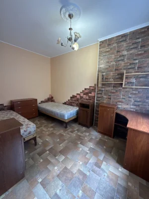 Продається частина будинку в р-ні Польські фільварки