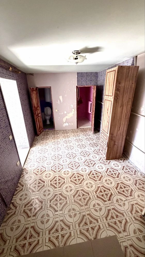 Частина будинку в центрі біля парку