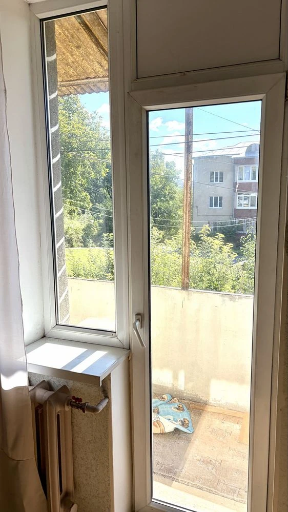 Частина будинку в центрі біля парку