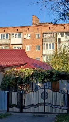 Продається частина будинку в самому Центрі міста Кам-Подільс