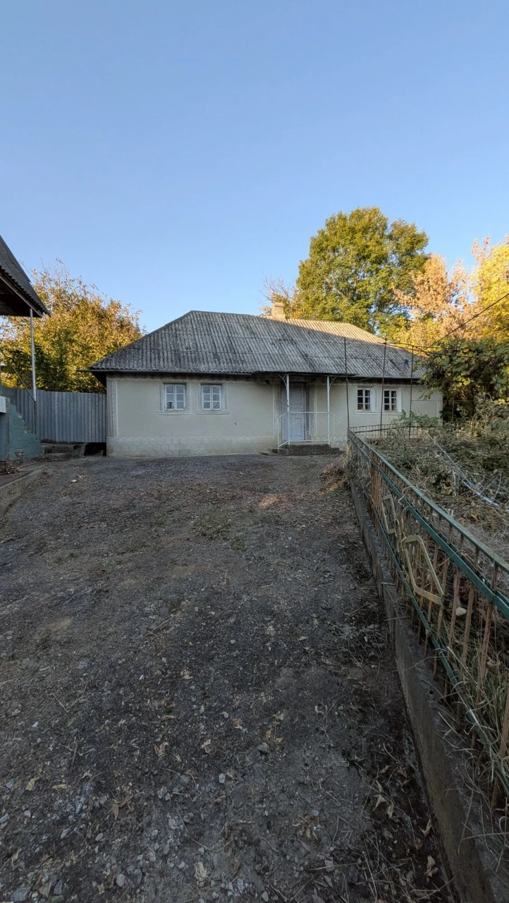Продам будинок в селі