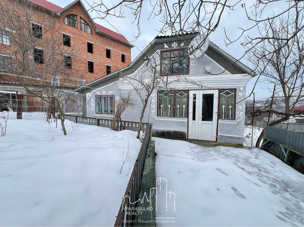 Продам будинок поряд з Фортецею!