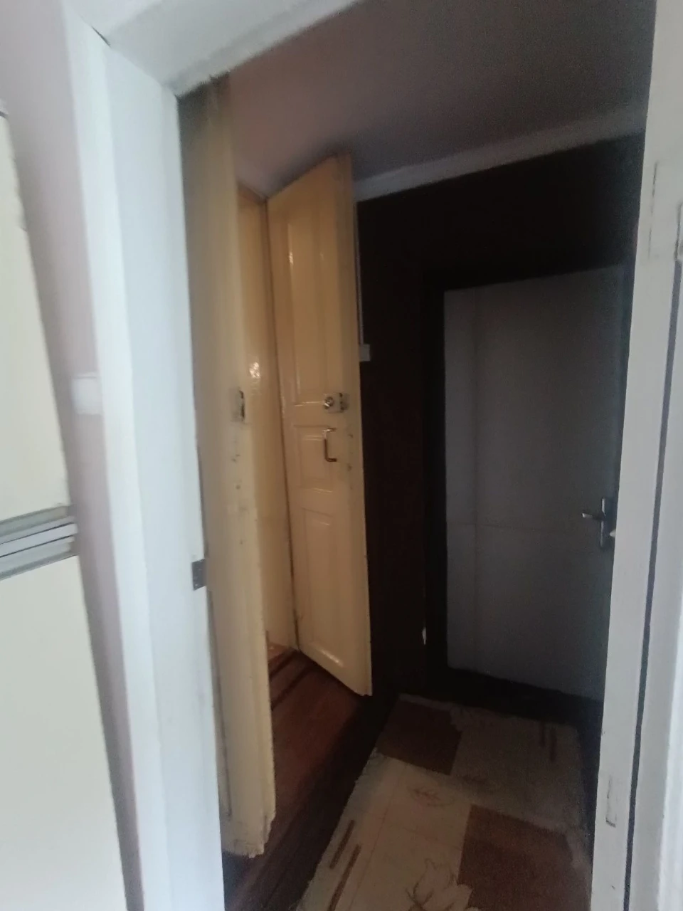 Продаєтьмя будинок поруч з центром