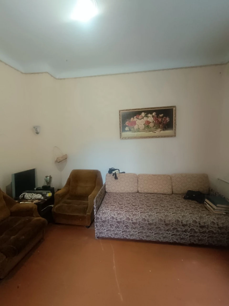 Продаєтьмя будинок поруч з центром