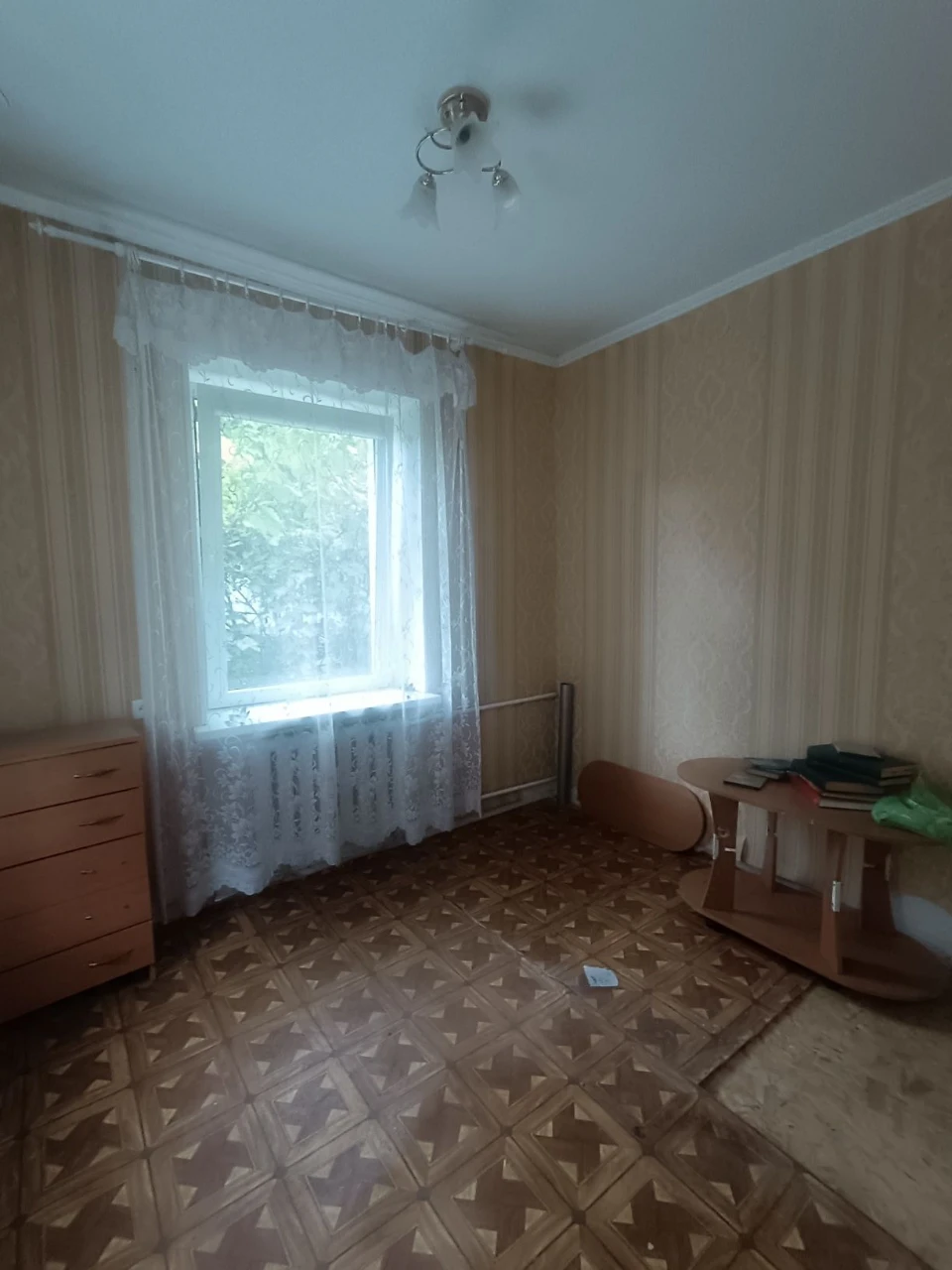 Продаєтьмя будинок поруч з центром