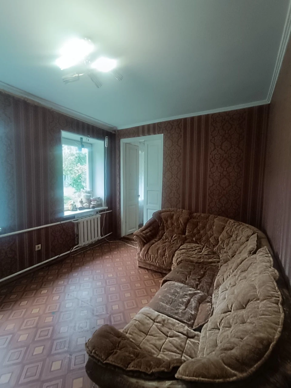 Продаєтьмя будинок поруч з центром