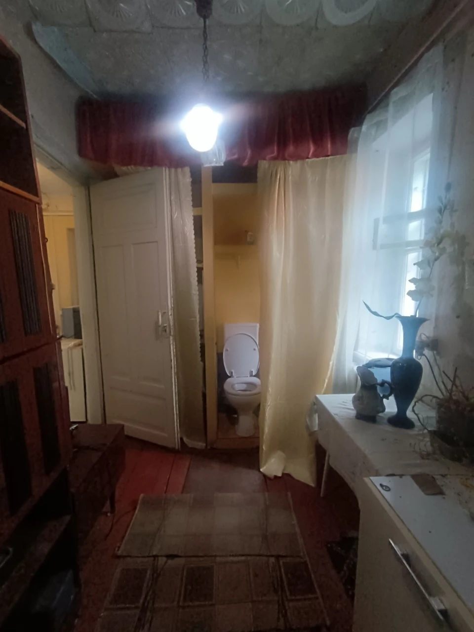 Продаєтьмя будинок поруч з центром