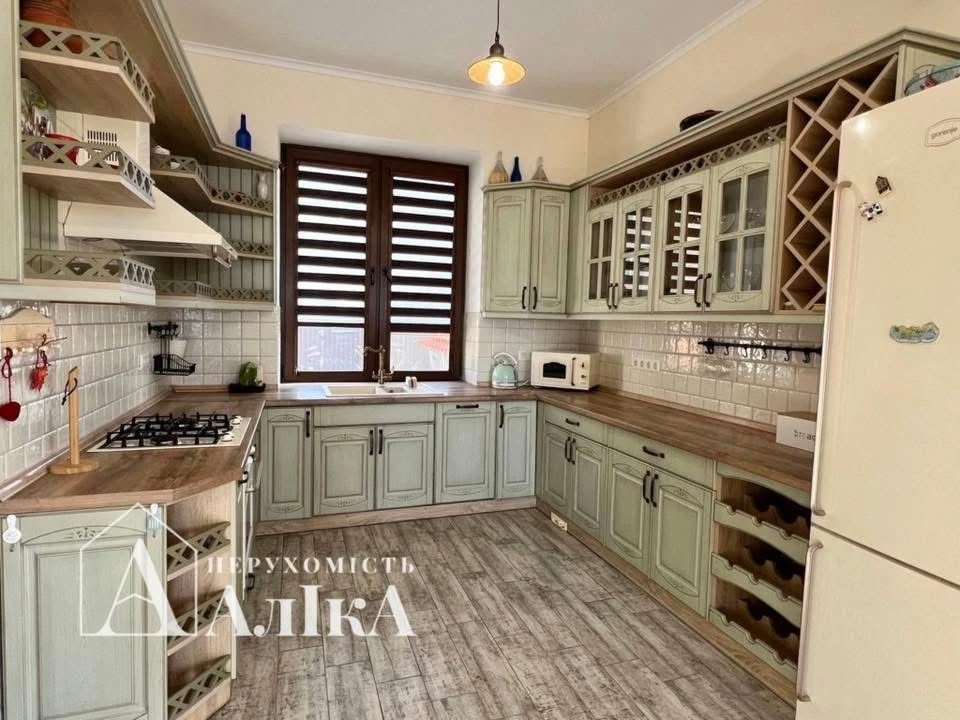 Продам будинок мрії з басейном та неймовірним видом на каньй
