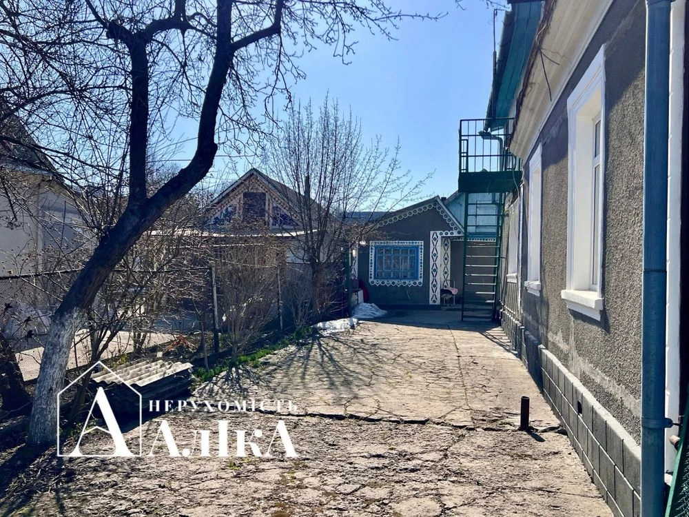 Продам будинок — ідеальний варіант для проживання двох сімей