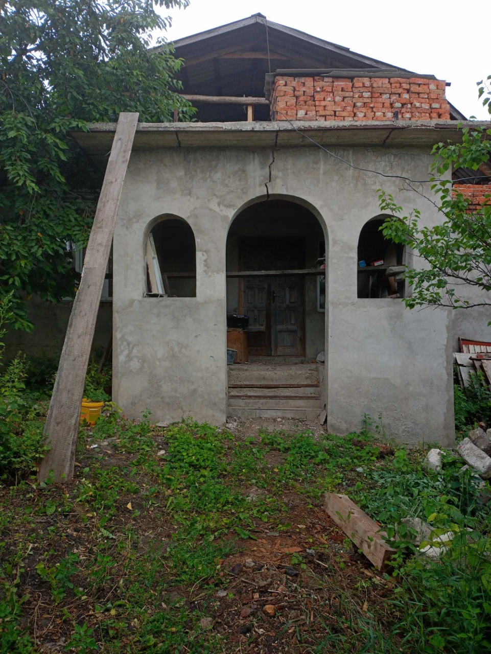 Продам два будинки на одному подвір'ї Підзамче
