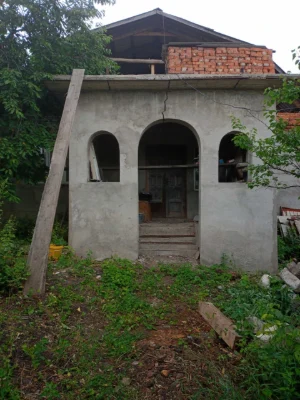 Продам два будинки на одному подвір'ї Підзамче