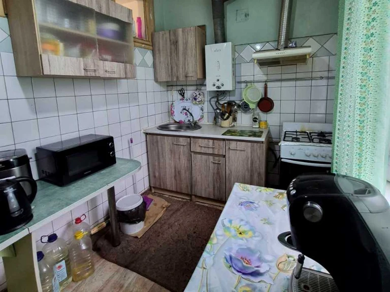 Квартира. Запорожье, Тополина ул.