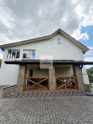 Продам готовий для життя будинок з гаражем, 20 соток привати