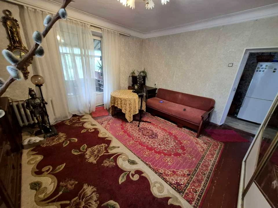 Квартира. Запорожье, Тополина ул.