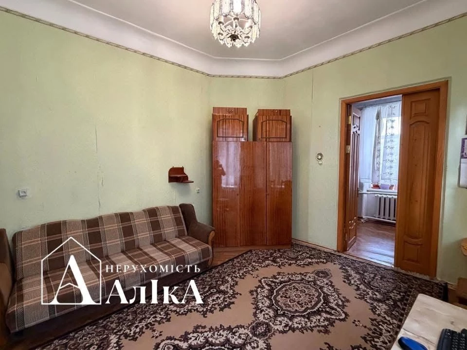 Продам 2 поверховий будинок на два входи