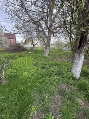 Продається будинок, камяний, під реконструкцію, хороша локац