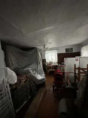 Продається будинок, камяний, під реконструкцію, хороша локац