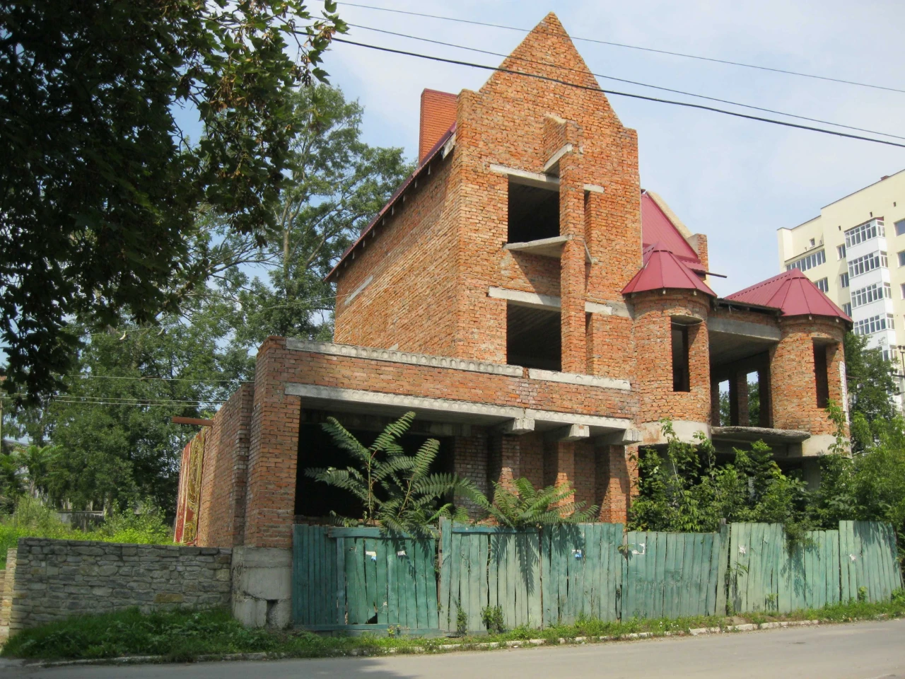 Будинок в центрі Кам'янця-Подільського зручне росташування Т