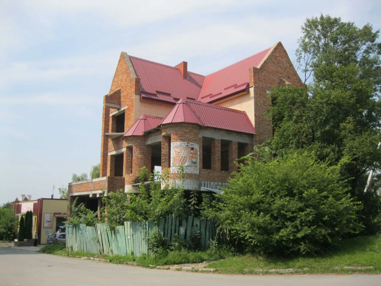 Будинок в центрі Кам'янця-Подільського зручне росташування Т