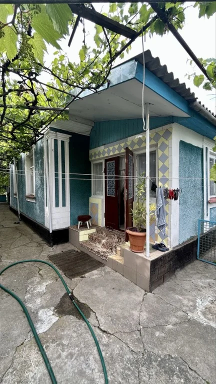 Будинок в тихому місці біля центру