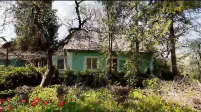Ексклюзивна земельна ділянка з будинком у центрі міста