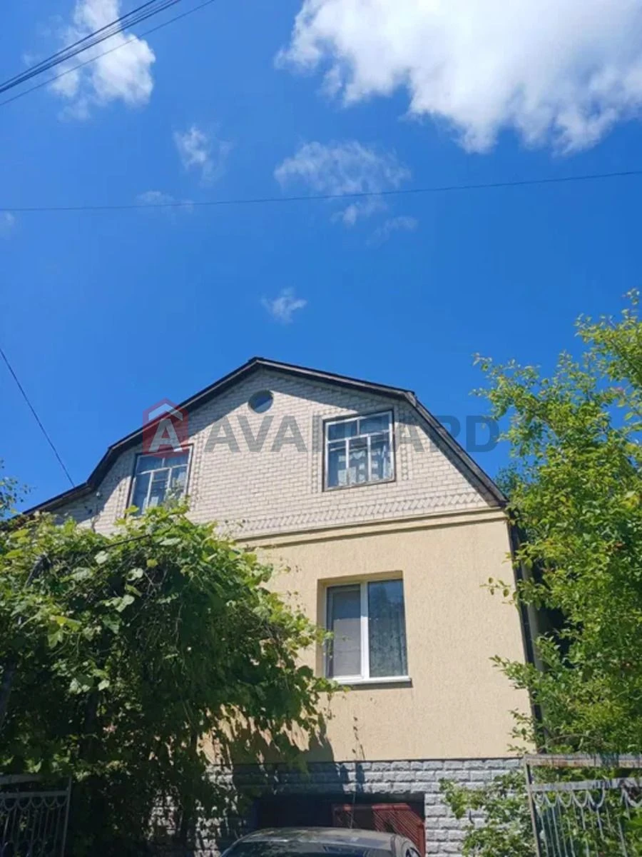 Затишний будинок Красилів