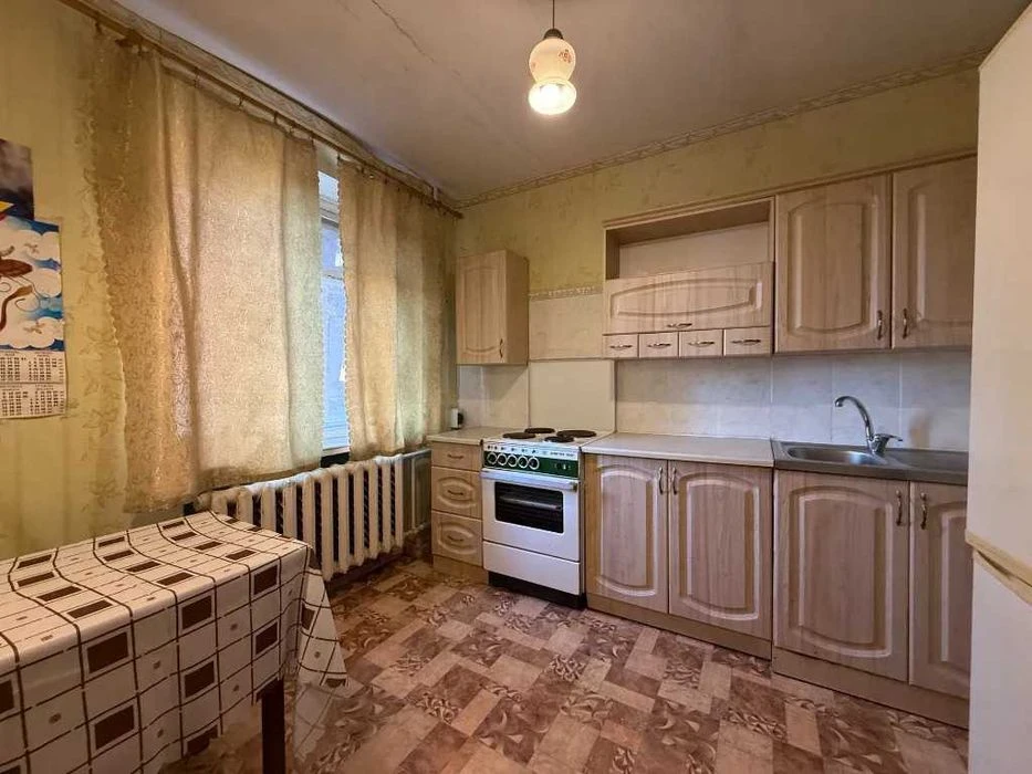 Продам 3-комнатную квартиру Красный Камень Савкин.
