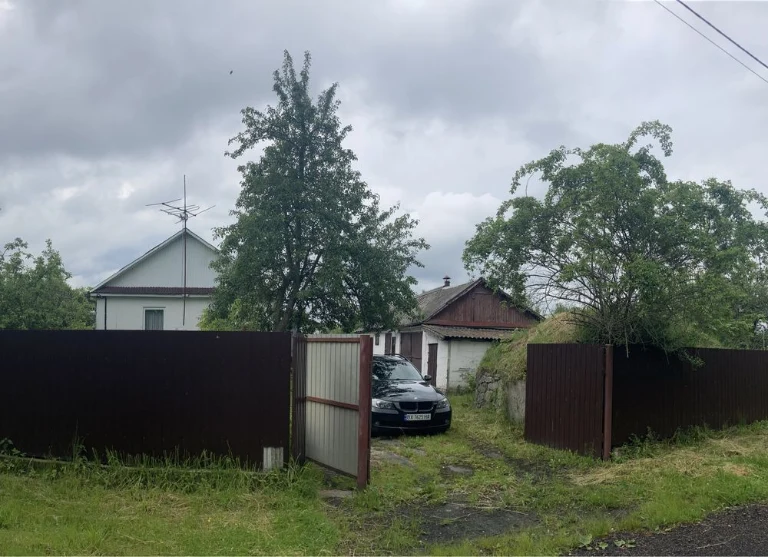 Будинок місто Полонне