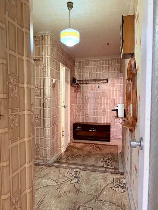 Продам 3-комнатную квартиру Красный Камень Савкин.