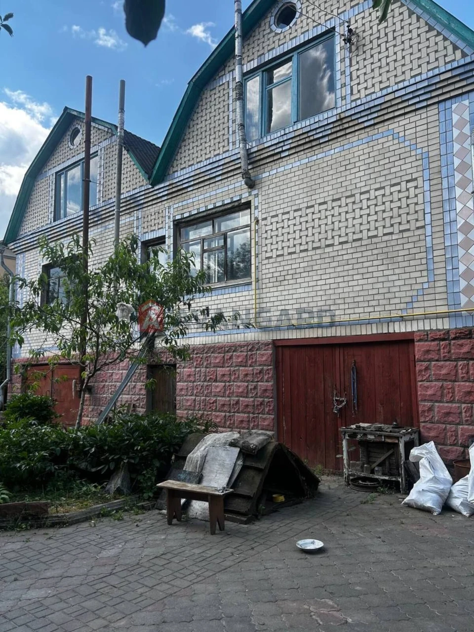 Терміновй продаж будинку в м.Красилів