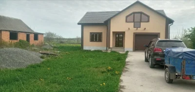 Продам будинок. Пятнадцать соток участок. Будинок новий але