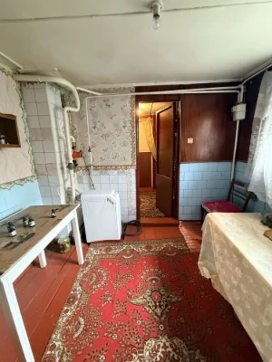 Продам пів будинку