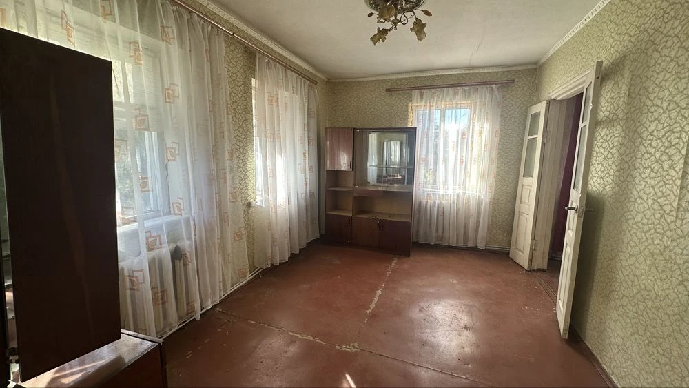 Продаж затишного будинку в м. Городище! Потребує косметики