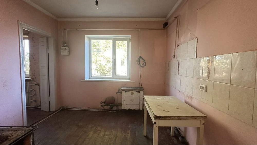 Продаж затишного будинку в м. Городище! Потребує косметики
