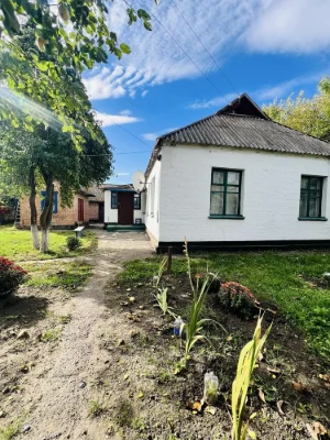 Продається бадинок в уентральній частині м.Городище Черкаськ